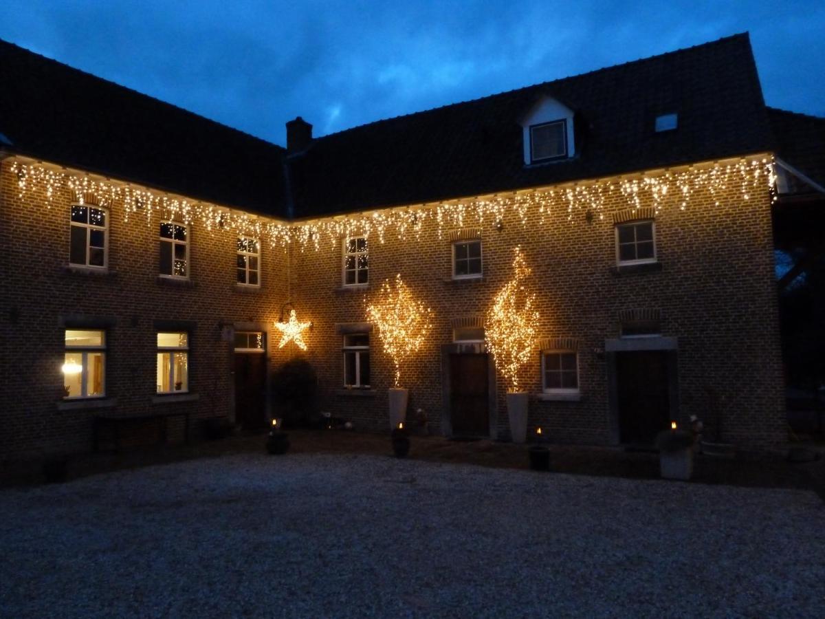 Aan De Watermolen Vakantiewoningen Wijlre Bagian luar foto